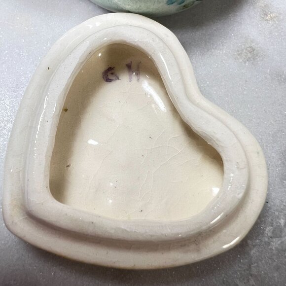 Vtg OOAK Hand-Painted Ceramic Heart-Shaped Trinket Ring Box Floral Age Crackled - Picture 5 of 8